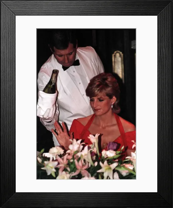 Framed Print : Diana, Princess of Wales on her four day visit to Argentina in her role as goodwill