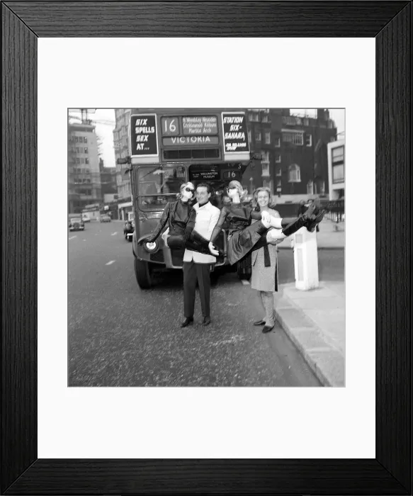 Framed Print : TV programme The Avengers Oct 1963 Honor Blackman Framed Print : TV programme The Avengers Oct 1963 Honor Blackman