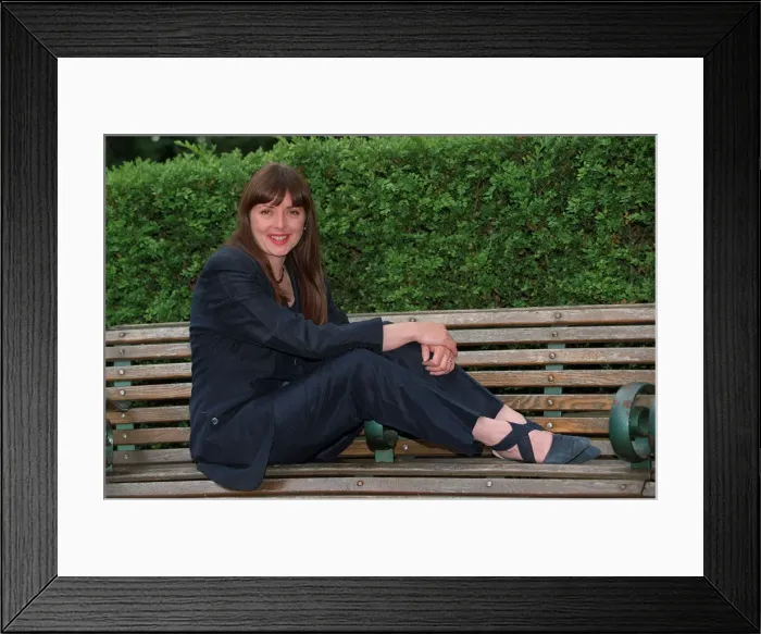Framed Print : Carol Vorderman TV Presenter June 1997 Sitting on park bench Framed Print : Carol Vorderman TV Presenter June 1997 Sitting on park bench