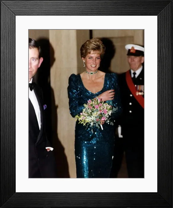 Framed Print : Princess Diana attends the Pink Diamond Ball Charity Gala at the Lancaster Hotel Framed Print : Princess Diana attends the Pink Diamond Ball Charity Gala at the Lancaster Hotel