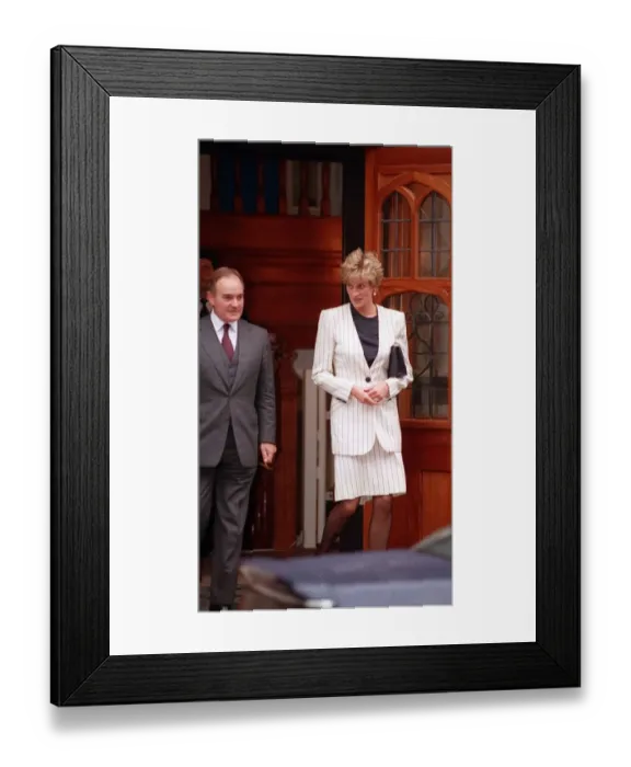 Framed Print : Princess Diana with Peter Palumbo, Chairman of the Arts Council of Great Britain