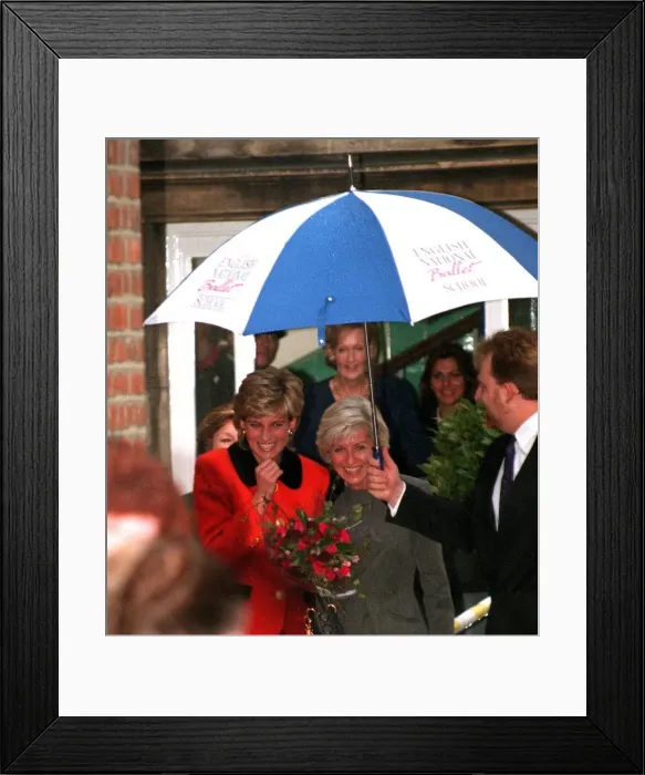Framed Print : Princess Diana has fits of laughter during a visit to the English National Ballet School Framed Print : Princess Diana has fits of laughter during a visit to the English National Ballet School