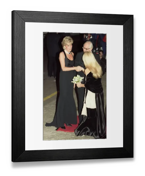Framed Print : Princess Diana arrives at Bridgewater House in Westminster Framed Print : Princess Diana arrives at Bridgewater House in Westminster