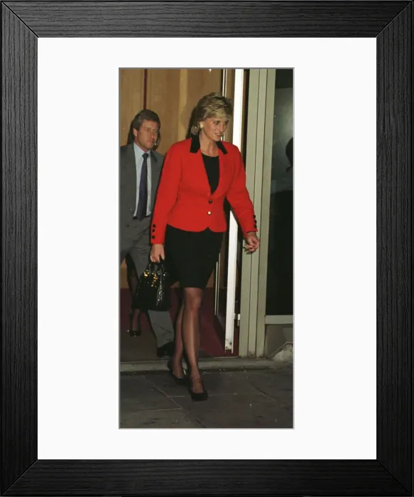 Framed Print : Diana, Princess of Wales, arrives at Heathrow Airport after returning from her four day