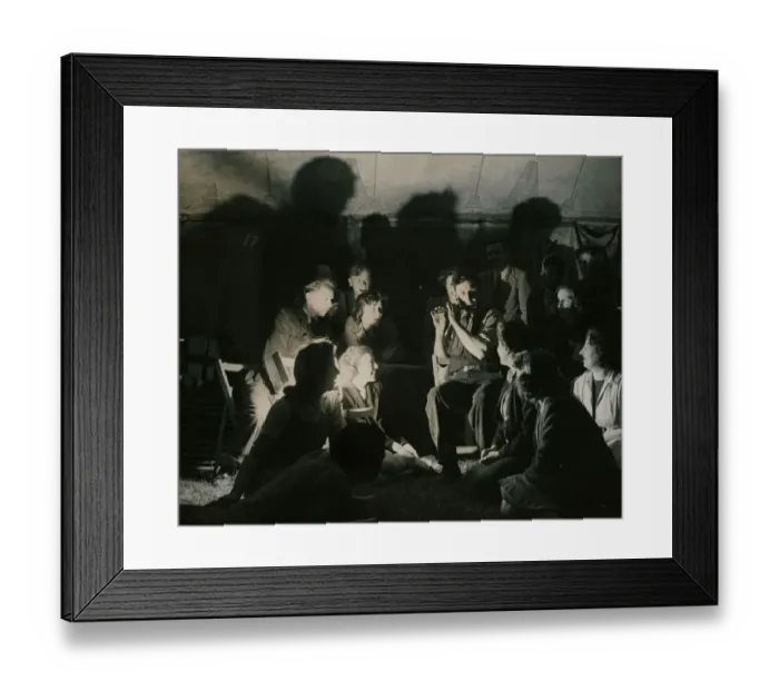Framed Print : Lending a hand on the land. A scene at Blunham Bedfordshire