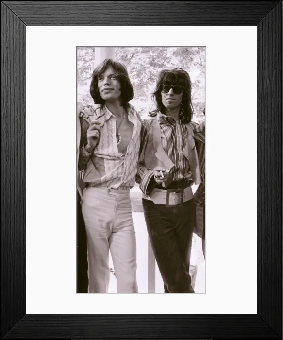 Framed Print : Rolling Stones : Mick Jagger & Keith Richards at a photocall in Hyde Park 13 June 1969 Framed Print : Rolling Stones : Mick Jagger & Keith Richards at a photocall in Hyde Park 13 June 1969