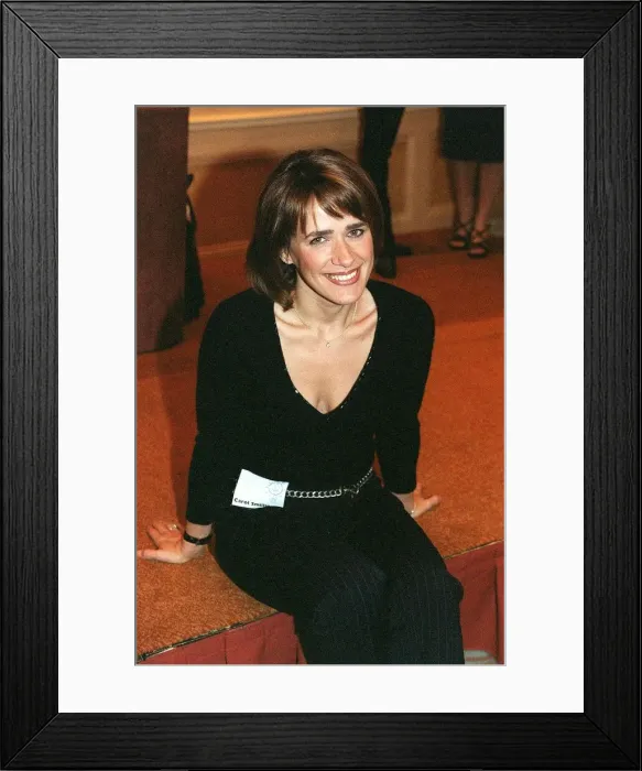 Framed Print : Carol Smillie TV Presenter January 1998 Attending the Cystic Fibrosis Awards in