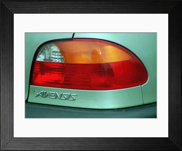 Framed Print : THE TOYOTA AVENSIS JUNE 1998 Framed Print : THE TOYOTA AVENSIS JUNE 1998