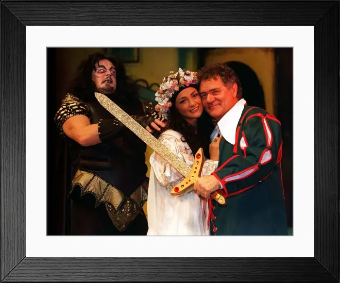 Framed Print : Jack and the Beanstalk pantomime Edinburgh December 1997 - Ross Davidson Natalie Robb