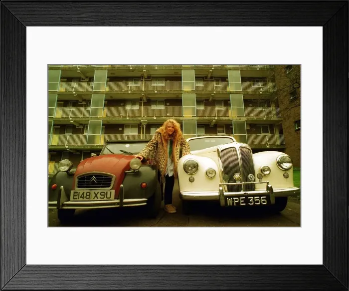 Framed Print : Road Record December 1998 Bernier female between red Citroen 2CV