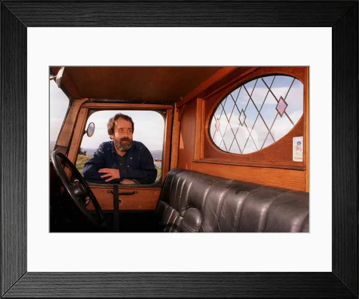 Framed Print : AUSITN 18 HEARSE ROAD RECORD OCTOBER 1997 MOTROING SUPPLEMENT PETER HEASON FROM Framed Print : AUSITN 18 HEARSE ROAD RECORD OCTOBER 1997 MOTROING SUPPLEMENT PETER HEASON FROM