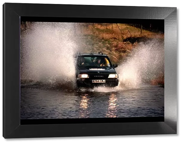 Vauxhall Frontera March 1998 Fording river water spray
