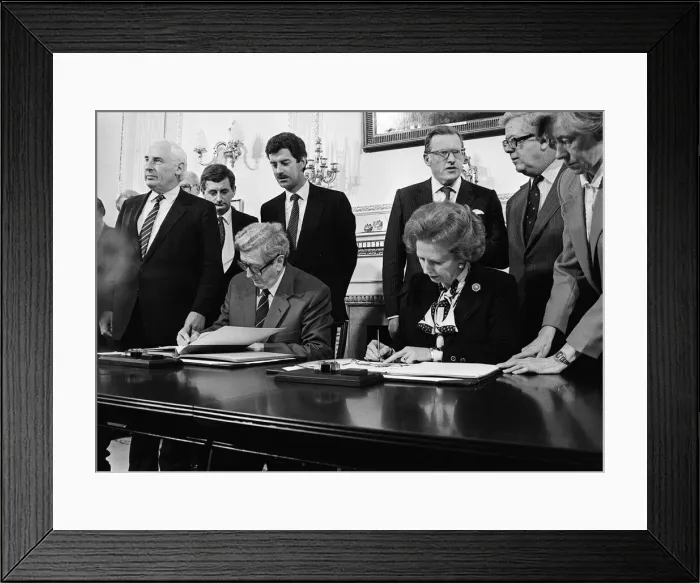 Framed Print : Signing Of The Anglo-Irish Agreement Nov 1985 Signing the historical agreement Framed Print : Signing Of The Anglo-Irish Agreement Nov 1985 Signing the historical agreement