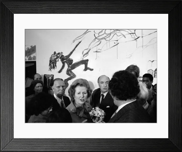 Framed Print : Margaret Thatcher visits East End 1980 Framed Print : Margaret Thatcher visits East End 1980