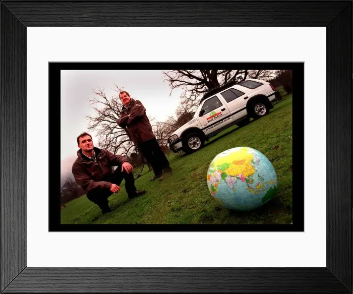 Framed Print : Vauxhall Frontera March 1998 OF THE WORLD CHALLENGE TEAM COLIN BRYANT Framed Print : Vauxhall Frontera March 1998 OF THE WORLD CHALLENGE TEAM COLIN BRYANT