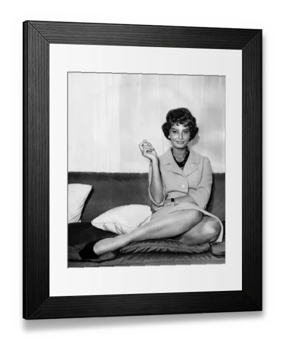 Framed Print : Sophia Loren at the Savoy Hotel London Framed Print : Sophia Loren at the Savoy Hotel London