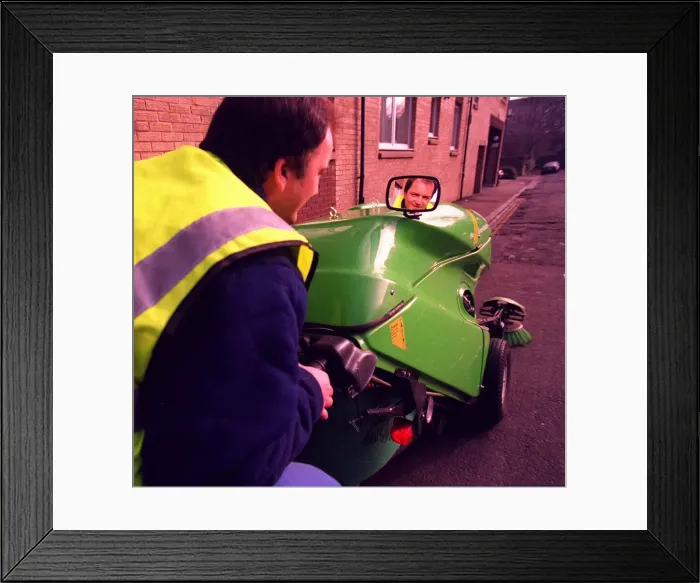 Framed Print : THE GREEN MACHINE AND STUART HARDEN JANUARY 1998