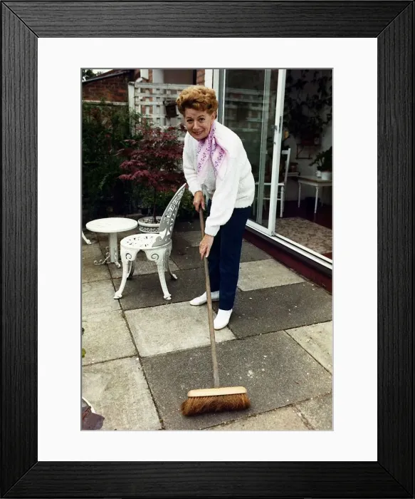 Framed Print : Jean Alexander Actress - September 1989 Framed Print : Jean Alexander Actress - September 1989