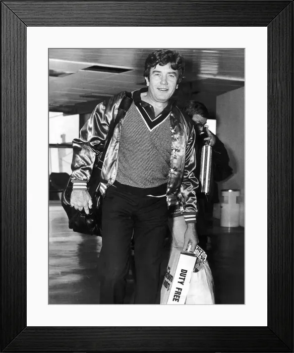 Framed Print : Albert Finney Actor at Heathrow dbase Framed Print : Albert Finney Actor at Heathrow dbase