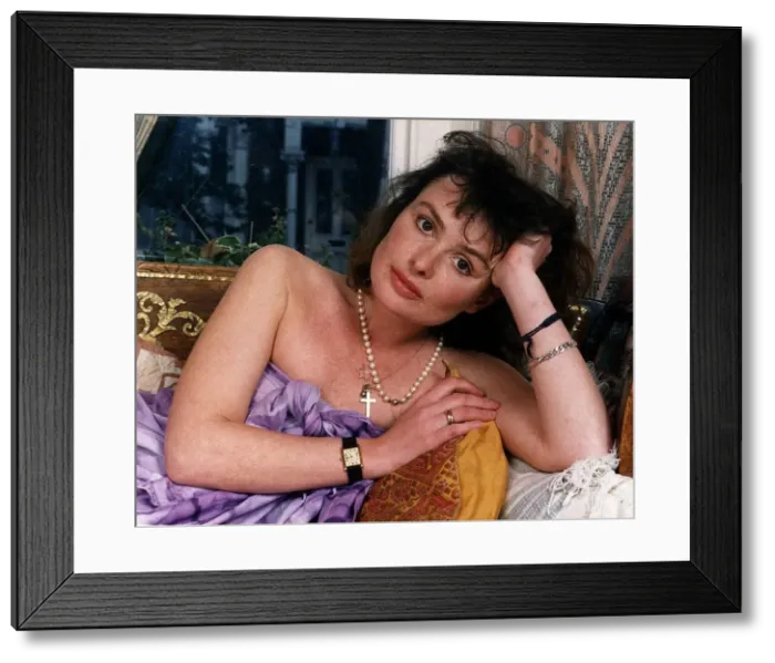 Framed Print : Lucy Gutteridge actress at home in London May 1988 Framed Print : Lucy Gutteridge actress at home in London May 1988