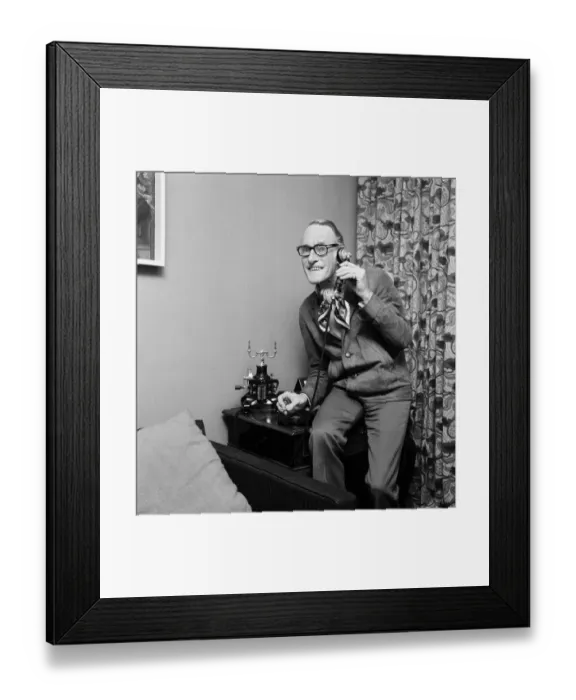 Framed Print : Actor Wilfred Brambell  /  Wilfred Bramble December 1970 Star of