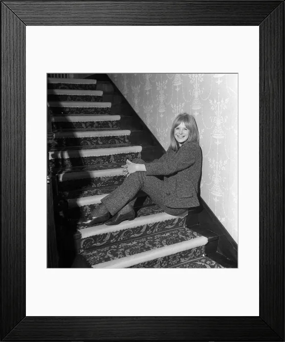 Framed Print : Marianne Faithfull singer and actress December 1964 Sitting on a staircase Framed Print : Marianne Faithfull singer and actress December 1964 Sitting on a staircase