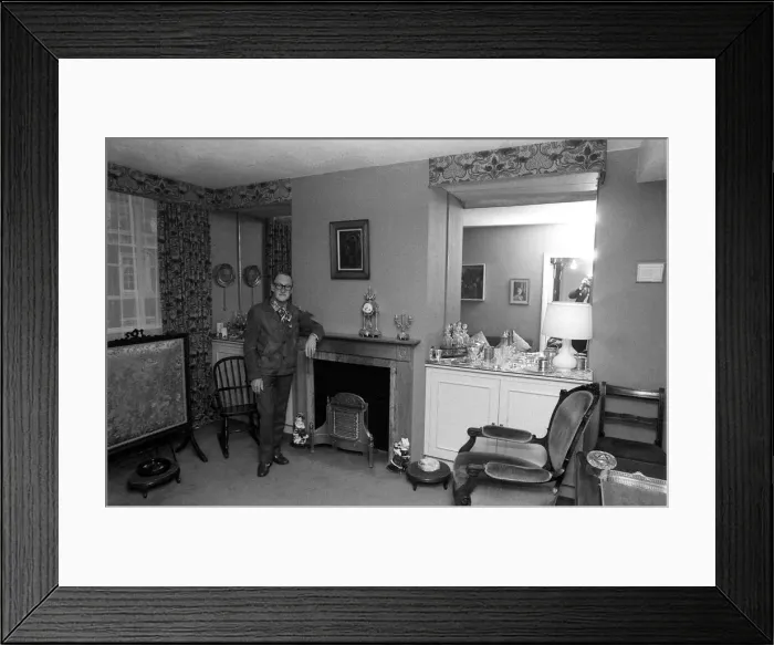 Framed Print : Actor Wilfred Brambell / Wilfred Bramble December 1970 Star of Framed Print : Actor Wilfred Brambell / Wilfred Bramble December 1970 Star of
