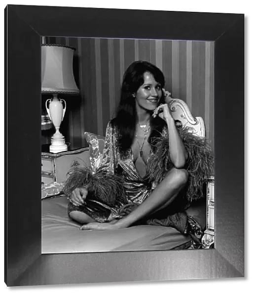Fiona Richmond January 1976 Actress Glamour Model Pictured at home in her