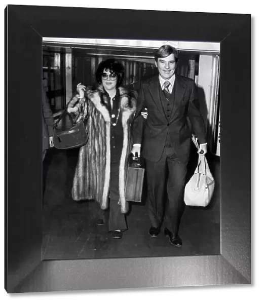 Elizabeth Taylor actress arriving at Heathrow airport London from Washington with her