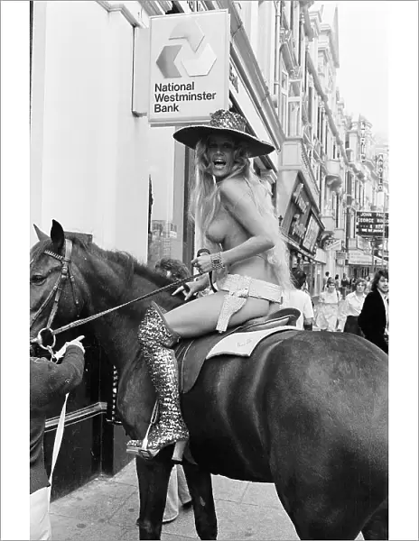 Fiona Richmond Actress Horse riding naked through London