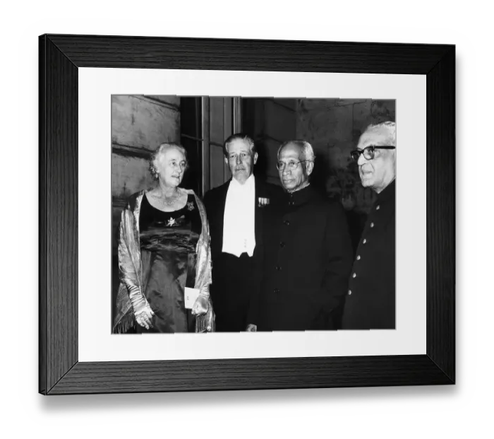 Framed Print : Harold Macmillan Conservative Party British Prime Minister with his wife Lady Dorothy Dr Framed Print : Harold Macmillan Conservative Party British Prime Minister with his wife Lady Dorothy Dr
