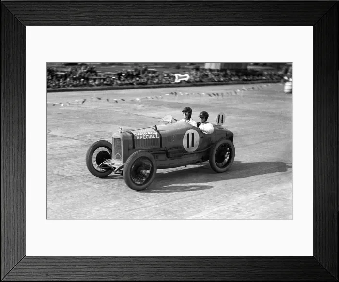 Framed Print : Mr Segrave in his Darracq Special 1 competing at the Brooklands circuit