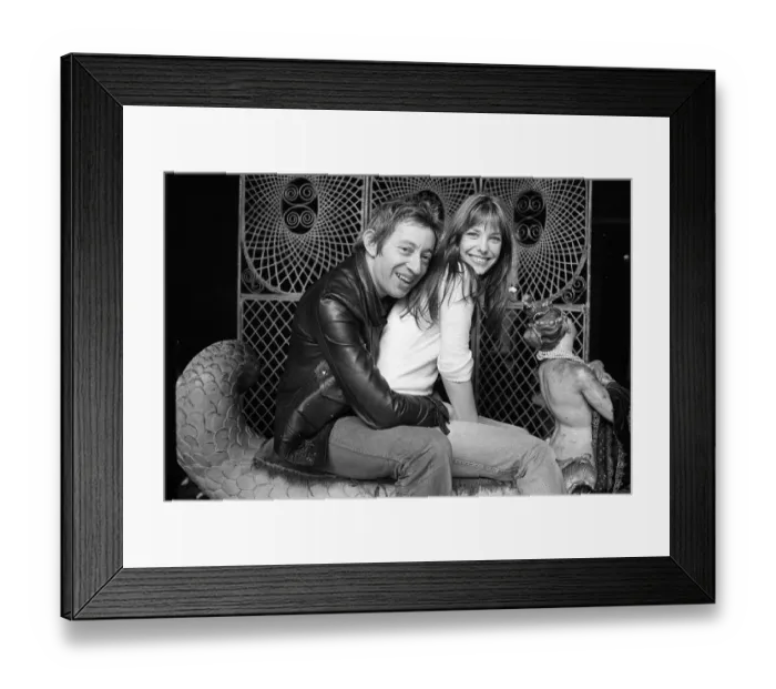 Framed Print : Jane Birkin and Serge Gainsbourg May 1972 at their Paris luxury home Framed Print : Jane Birkin and Serge Gainsbourg May 1972 at their Paris luxury home
