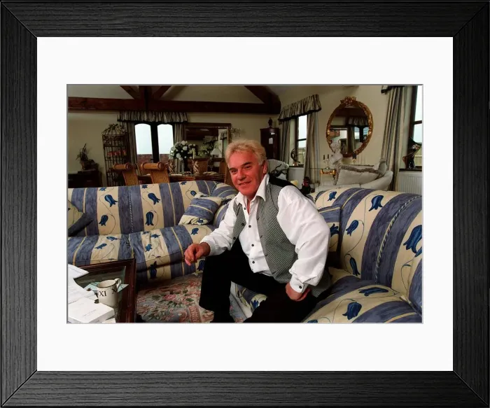 Framed Print : Freddie Starr Comedian / Actor June 98 Sitting on blue Framed Print : Freddie Starr Comedian / Actor June 98 Sitting on blue