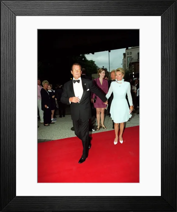 Framed Print : Roger Moore Actor July 98 Arriving for the premiere of Doctor Doolittle Framed Print : Roger Moore Actor July 98 Arriving for the premiere of Doctor Doolittle