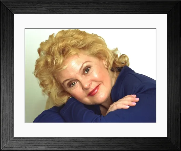 Framed Print : Cheryl Murray Actress January 1998 Who is appearing in Coronation Street
