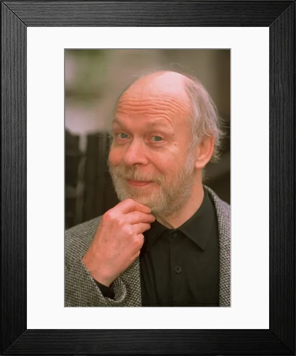 Framed Print : Brian Murphy actor with beard January 1998 At a photocall in London to announce Framed Print : Brian Murphy actor with beard January 1998 At a photocall in London to announce