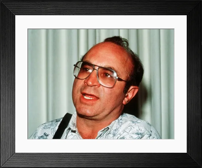 Framed Print : Bob Hoskins British actor July 1989 Framed Print : Bob Hoskins British actor July 1989
