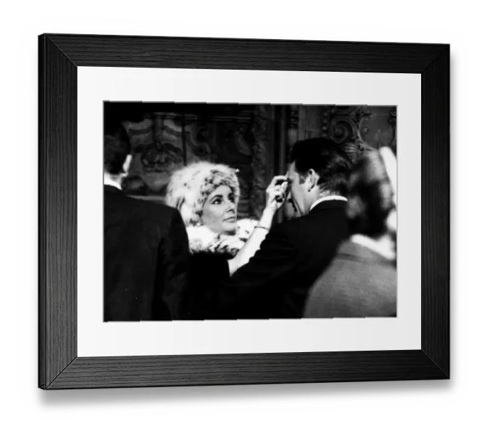 Framed Print : Elizabeth Taylor at the television recording of St David Framed Print : Elizabeth Taylor at the television recording of St David