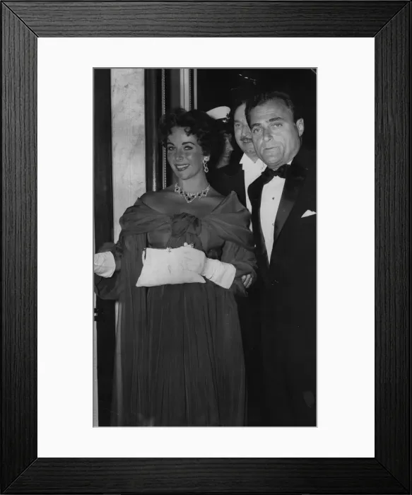 Framed Print : Liz Taylor with Mike Todd ex husband actress Liz in off shoulder chiffon evening gown Framed Print : Liz Taylor with Mike Todd ex husband actress Liz in off shoulder chiffon evening gown