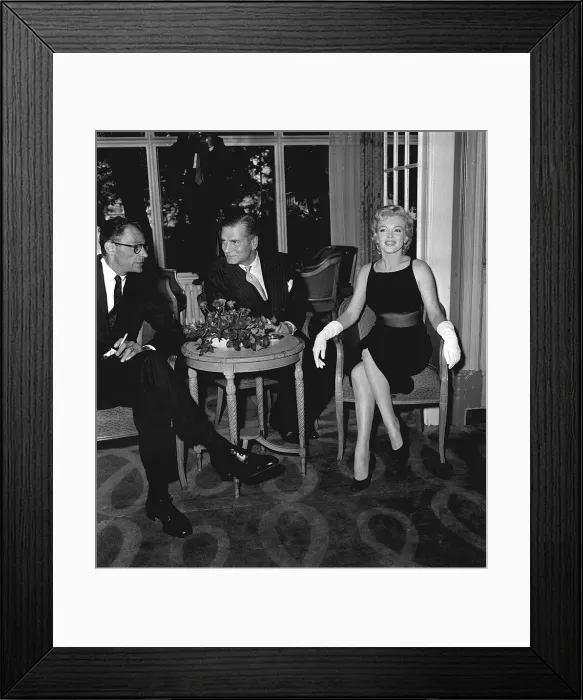 Framed Print : Marilyn Monroe with husband Arthur Miller and Laurence Olivier July 1956 Framed Print : Marilyn Monroe with husband Arthur Miller and Laurence Olivier July 1956