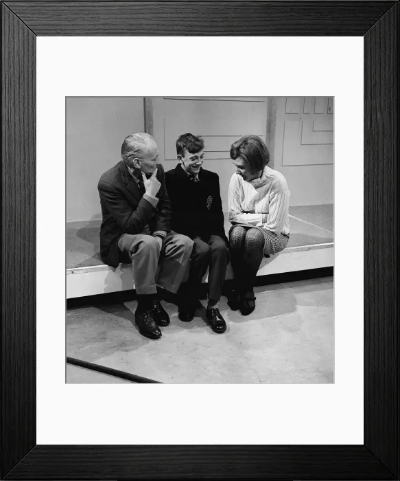 Framed Print : Doctor Who actor William Hartnell is visited by fan Steven Qualtrough at the BBC 1964 Framed Print : Doctor Who actor William Hartnell is visited by fan Steven Qualtrough at the BBC 1964