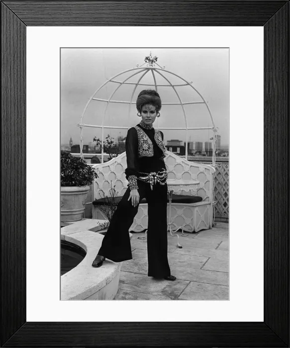 Framed Print : Actress Raquel Welch 1969 Framed Print : Actress Raquel Welch 1969