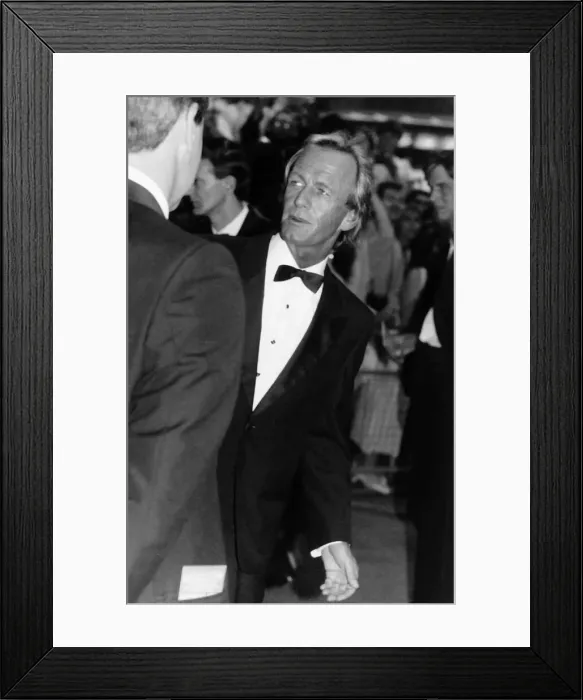Framed Print : Paul Hogan Australian comedy actor, June 1988 Framed Print : Paul Hogan Australian comedy actor, June 1988