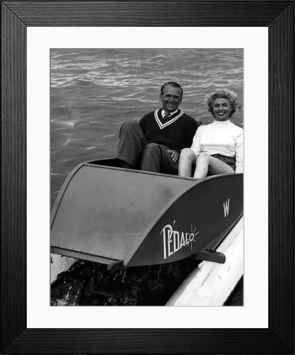 Framed Print : Yolande Donlan American Actress with Douglas Fairbanks on a Pedalo water boat Framed Print : Yolande Donlan American Actress with Douglas Fairbanks on a Pedalo water boat
