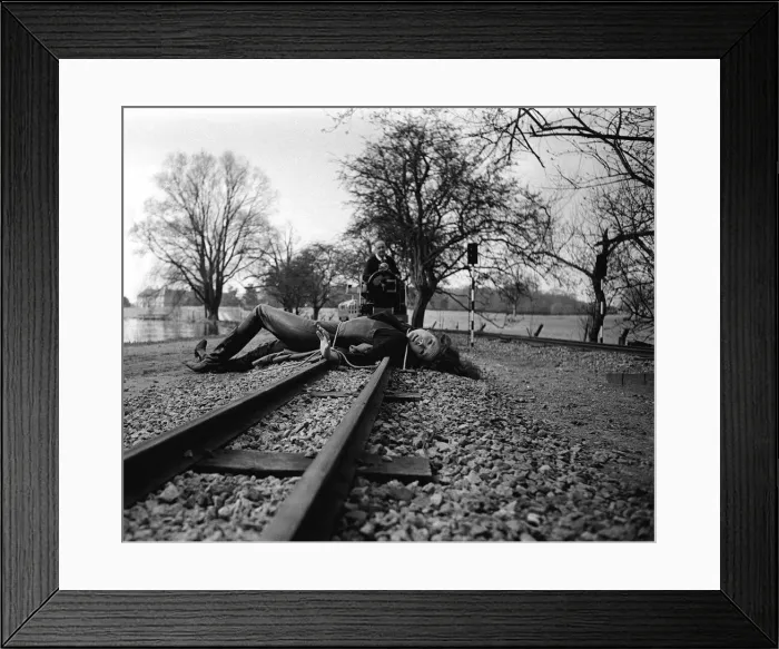 Framed Print : The Avengers television programme 1965 Diana Rigg Framed Print : The Avengers television programme 1965 Diana Rigg