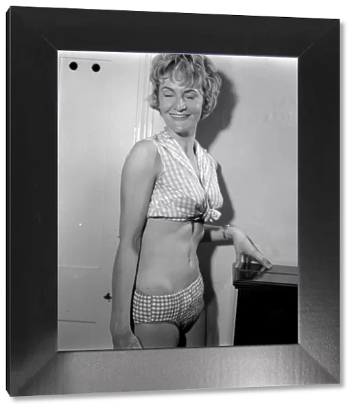 Sheila Hancock April 1961 Actress in bikini