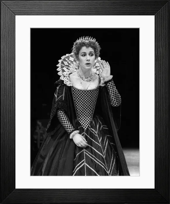 Framed Print : Helen Mirren in Duchess of Malfi theatre play, March 1981 Framed Print : Helen Mirren in Duchess of Malfi theatre play, March 1981
