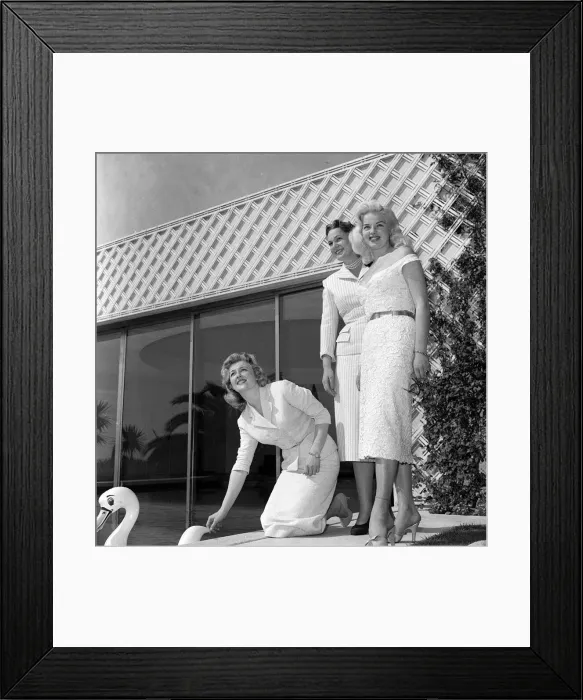 Framed Print : Actress Diana Dors at Cannes film Festival with Begum Aly Khan