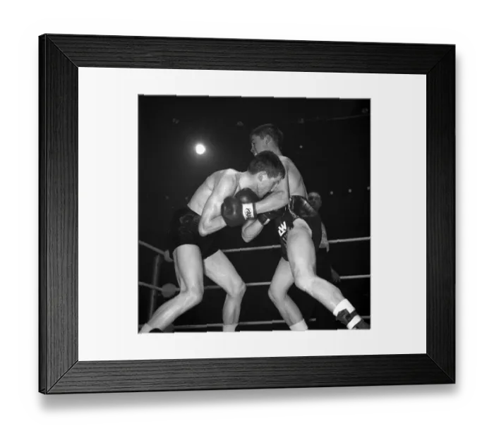 Framed Print : Lennie The Lion Williams v Frankie The Tiger Taylor April 1963 Featherweight Boxing Framed Print : Lennie The Lion Williams v Frankie The Tiger Taylor April 1963 Featherweight Boxing